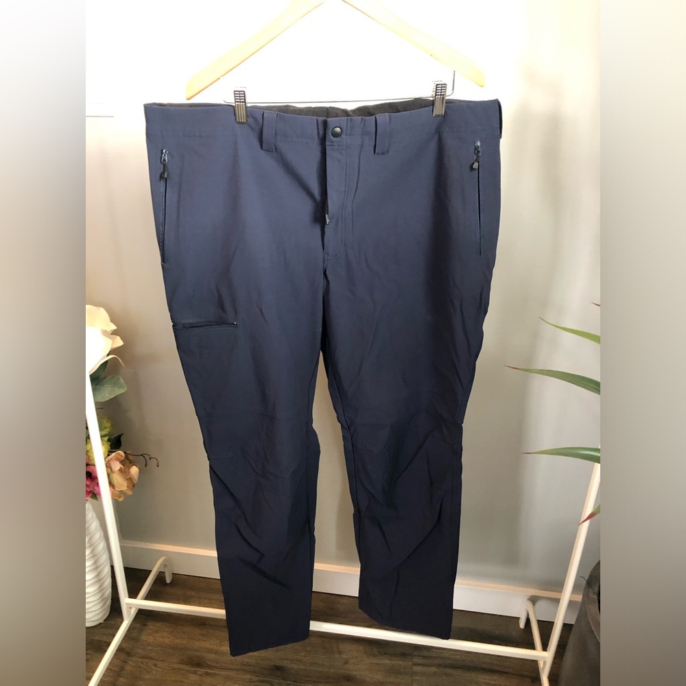 MEC Men's Dark Navy Cargo Pants